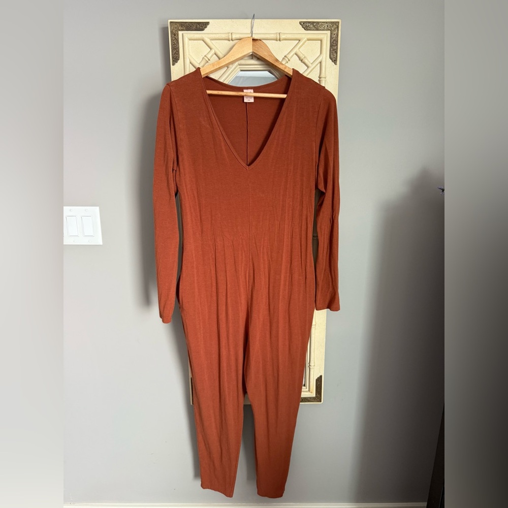 Smash & Tess Rust Orange V-Neck long sleeve Jumpsuit, size medium